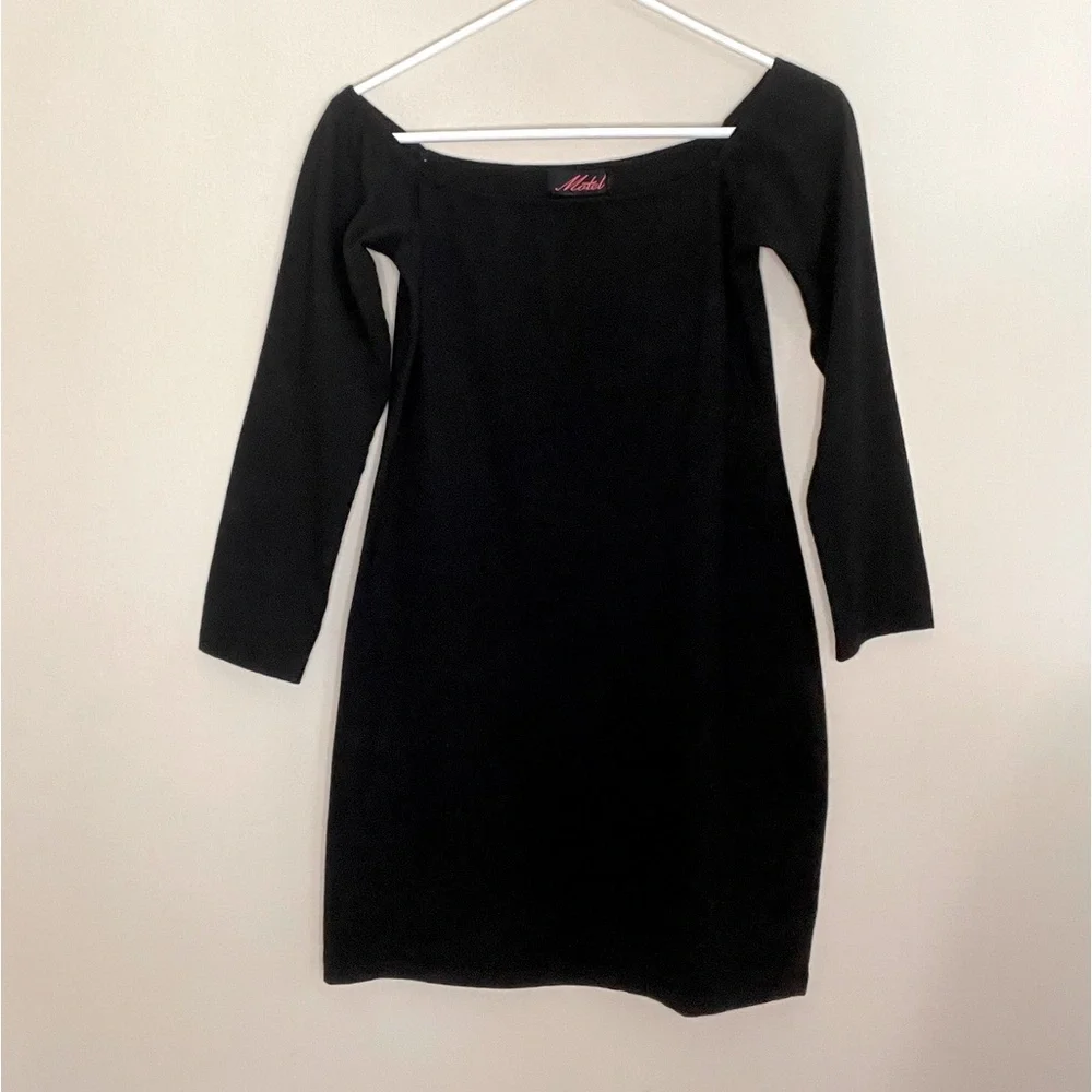 Off shoulder mini dress - Picture 1 of 3